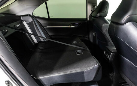 Toyota Camry, 2021 год, 3 599 000 рублей, 29 фотография