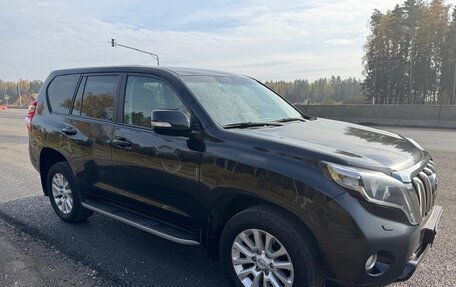 Toyota Land Cruiser Prado 150 рестайлинг 2, 2014 год, 3 600 000 рублей, 2 фотография