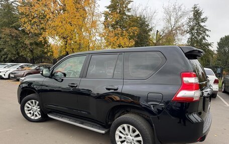 Toyota Land Cruiser Prado 150 рестайлинг 2, 2014 год, 3 600 000 рублей, 8 фотография