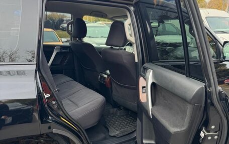 Toyota Land Cruiser Prado 150 рестайлинг 2, 2014 год, 3 600 000 рублей, 14 фотография