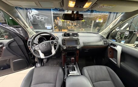 Toyota Land Cruiser Prado 150 рестайлинг 2, 2014 год, 3 600 000 рублей, 12 фотография