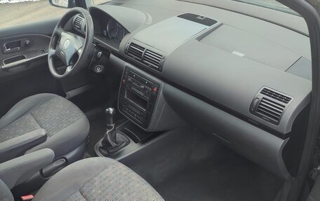 Volkswagen Sharan I рестайлинг, 2003 год, 435 000 рублей, 20 фотография