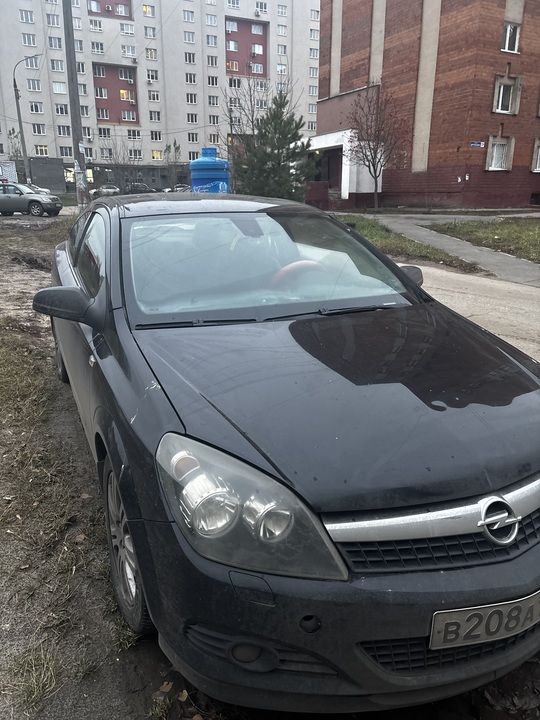 Opel Astra GTC, 2009 год, 550 000 рублей, 4 фотография