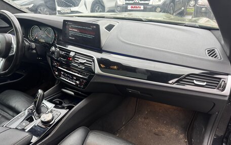 BMW 5 серия, 2017 год, 3 550 000 рублей, 14 фотография