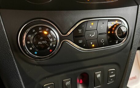 Renault Sandero II рестайлинг, 2014 год, 975 000 рублей, 19 фотография