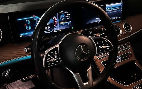 Mercedes-Benz E-Класс, 2018 год, 3 500 000 рублей, 8 фотография