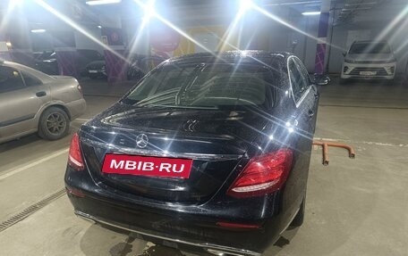 Mercedes-Benz E-Класс, 2018 год, 3 500 000 рублей, 11 фотография