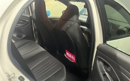 Toyota Yaris, 2021 год, 1 250 000 рублей, 10 фотография