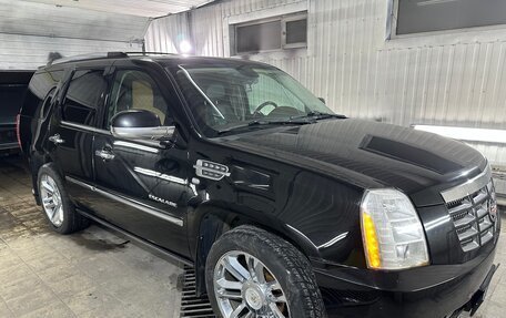 Cadillac Escalade III, 2008 год, 1 250 000 рублей, 2 фотография