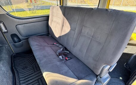 Toyota HiAce H200, 2016 год, 3 400 000 рублей, 11 фотография