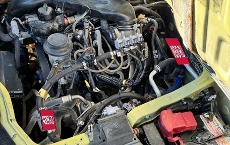 Toyota HiAce H200, 2016 год, 3 400 000 рублей, 12 фотография