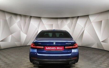 BMW 5 серия, 2020 год, 4 750 000 рублей, 15 фотография