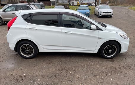 Hyundai Solaris II рестайлинг, 2013 год, 600 000 рублей, 6 фотография