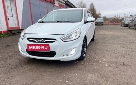 Hyundai Solaris II рестайлинг, 2013 год, 600 000 рублей, 9 фотография