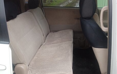 Toyota Noah III, 2003 год, 840 000 рублей, 19 фотография