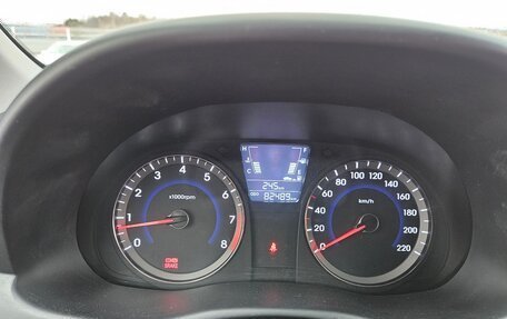 Hyundai Solaris II рестайлинг, 2011 год, 680 000 рублей, 10 фотография