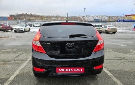 Hyundai Solaris II рестайлинг, 2011 год, 680 000 рублей, 6 фотография