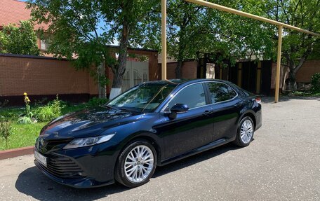 Toyota Camry, 2020 год, 2 360 000 рублей, 4 фотография