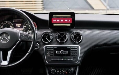 Mercedes-Benz GLA, 2015 год, 2 099 200 рублей, 14 фотография