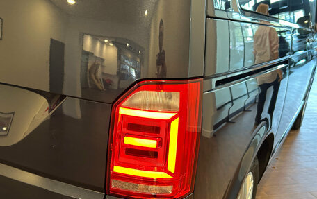 Volkswagen Multivan T6 рестайлинг, 2019 год, 4 000 000 рублей, 9 фотография