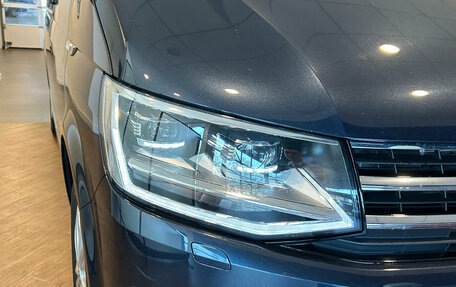 Volkswagen Multivan T6 рестайлинг, 2019 год, 4 000 000 рублей, 7 фотография