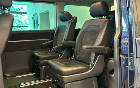 Volkswagen Multivan T6 рестайлинг, 2019 год, 4 000 000 рублей, 18 фотография