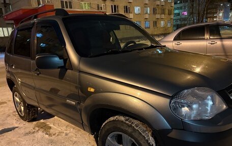 Chevrolet Niva I рестайлинг, 2011 год, 350 000 рублей, 2 фотография