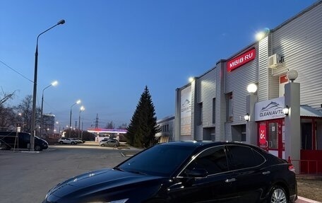 Toyota Camry, 2018 год, 2 800 000 рублей, 1 фотография