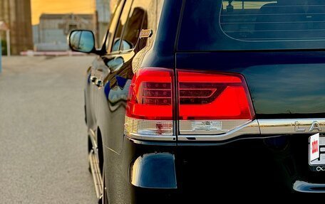 Toyota Land Cruiser 200, 2018 год, 6 450 000 рублей, 16 фотография