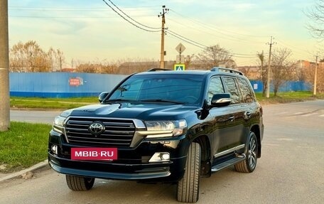 Toyota Land Cruiser 200, 2018 год, 6 450 000 рублей, 5 фотография