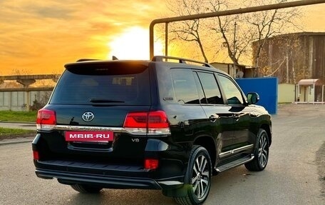 Toyota Land Cruiser 200, 2018 год, 6 450 000 рублей, 10 фотография