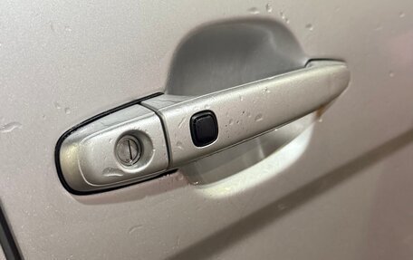 Toyota ISis I, 2005 год, 440 000 рублей, 3 фотография