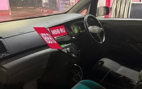 Toyota ISis I, 2005 год, 440 000 рублей, 7 фотография