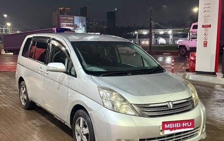 Toyota ISis I, 2005 год, 440 000 рублей, 9 фотография