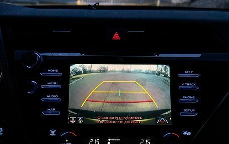 Toyota Camry, 2018 год, 2 800 000 рублей, 13 фотография