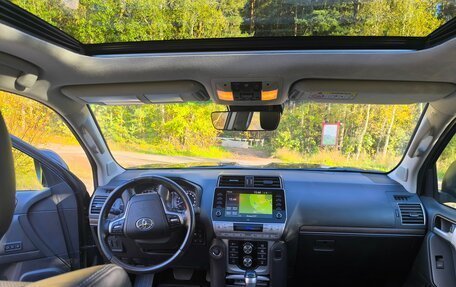 Toyota Land Cruiser Prado 150 рестайлинг 2, 2021 год, 5 980 000 рублей, 7 фотография