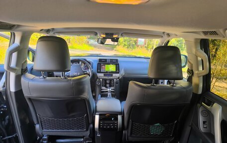 Toyota Land Cruiser Prado 150 рестайлинг 2, 2021 год, 5 980 000 рублей, 8 фотография