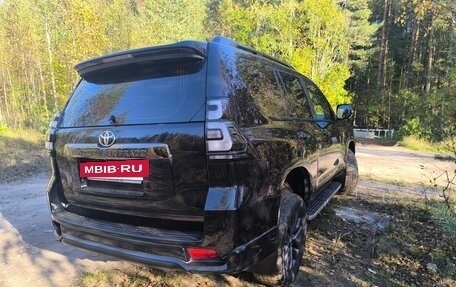 Toyota Land Cruiser Prado 150 рестайлинг 2, 2021 год, 5 980 000 рублей, 11 фотография