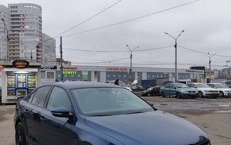 Volkswagen Jetta VI, 2015 год, 820 000 рублей, 1 фотография