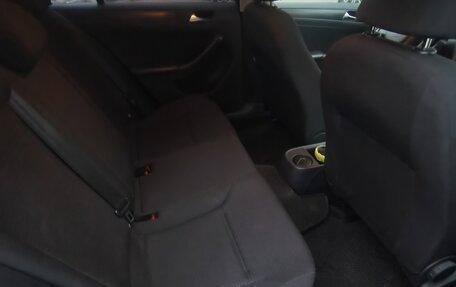 Volkswagen Jetta VI, 2015 год, 820 000 рублей, 32 фотография