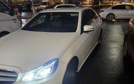 Mercedes-Benz E-Класс, 2015 год, 2 490 000 рублей, 15 фотография