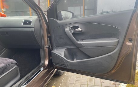 Volkswagen Polo VI (EU Market), 2016 год, 900 000 рублей, 10 фотография