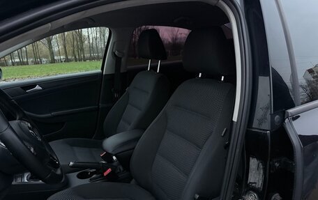 Volkswagen Jetta VI, 2014 год, 890 000 рублей, 13 фотография