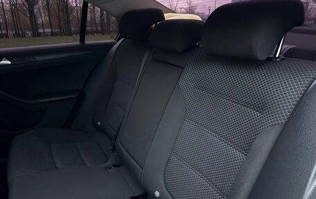 Volkswagen Jetta VI, 2014 год, 890 000 рублей, 12 фотография