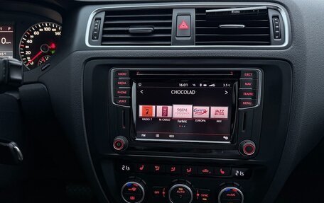 Volkswagen Jetta VI, 2014 год, 890 000 рублей, 18 фотография