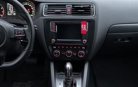 Volkswagen Jetta VI, 2014 год, 890 000 рублей, 6 фотография