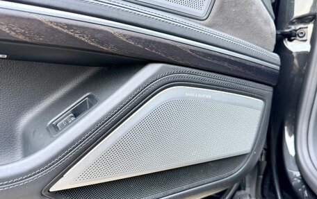 Audi A8, 2018 год, 4 500 000 рублей, 10 фотография