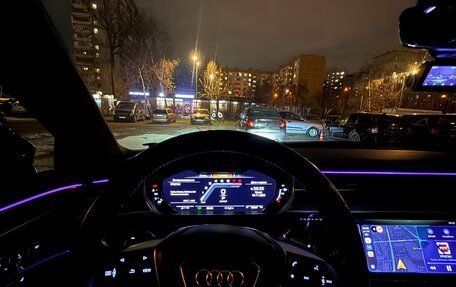 Audi A8, 2018 год, 4 500 000 рублей, 15 фотография