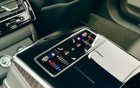 Audi A8, 2018 год, 4 500 000 рублей, 28 фотография