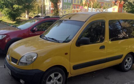 Renault Kangoo II рестайлинг, 2004 год, 333 000 рублей, 2 фотография